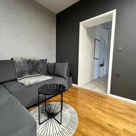 Apartman 4U Velika Gorica Near Zagreb Airport Luaran gambar