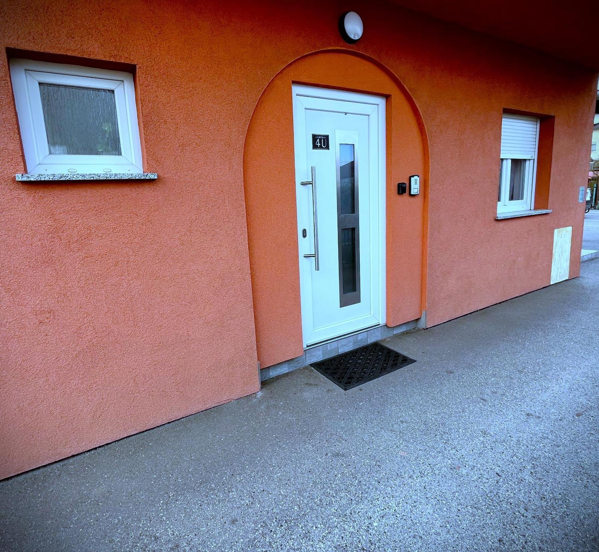 Apartman 4U Velika Gorica Near Zagreb Airport Luaran gambar